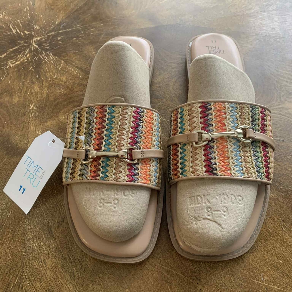 Time & Tru NWT Women's Multiple Horsebit Colorful Slide Sandals SZ 8 - Picture 2 of 5